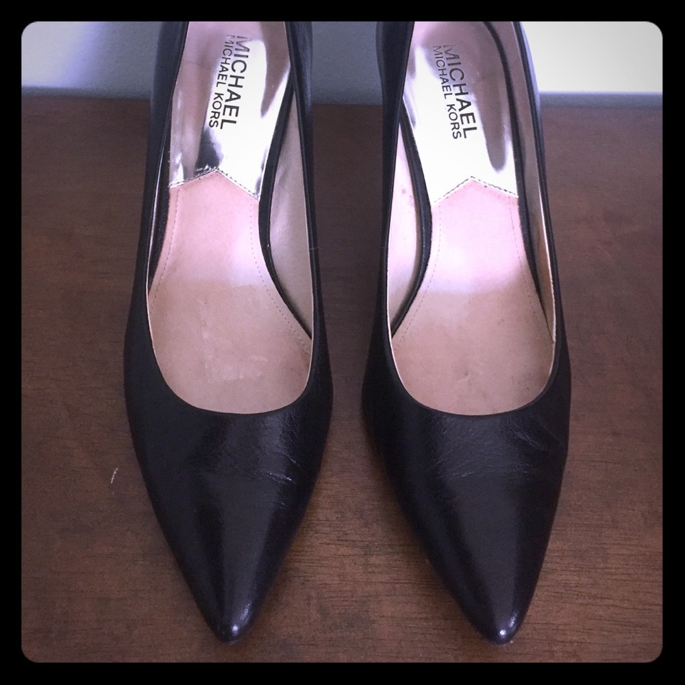 Michael Kors Black Pumps
